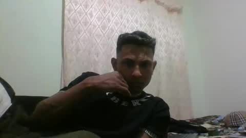 Snapshot of sexyleon69 chatting on February 2025 07:35:01 AM Sexy leon online show from February 2025 07:35:01 AM