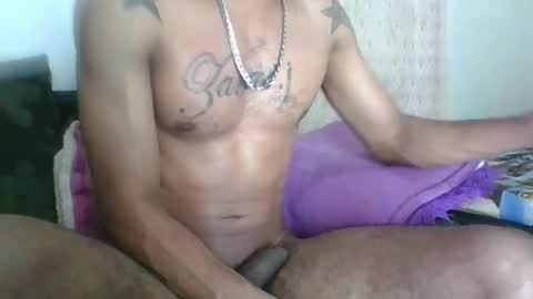 Snapshot of sexyleon69 chatting on January 2026 06:39:01 AM Sexy leon online show from January 2026 06:39:01 AM