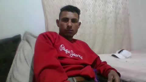 Snapshot of sexyleon69 chatting on February 2026 08:09:01 AM Sexy leon online show from February 2026 08:09:01 AM