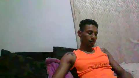 Snapshot of sexyleon69 chatting on February 2026 07:48:01 AM Sexy leon online show from February 2026 07:48:01 AM