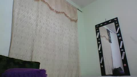 Snapshot of sexyleon69 chatting on April 2026 07:00:01 PM Sexy leon online show from April 2026 07:00:01 PM