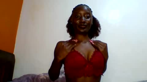 Snapshot of sexylucia5 chatting on June 2026 10:13:02 AM sexylucia5 online show from June 2026 10:13:02 AM