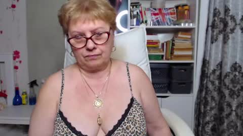 Snapshot of sexylynette4u chatting on December 2024 11:38:01 AM sexylynette4u online show from December 2024 11:38:01 AM