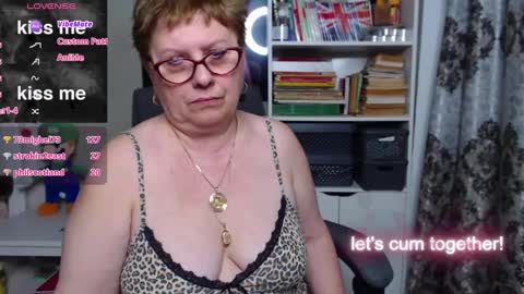 Snapshot of sexylynette4u chatting on March 2025 05:36:02 PM sexylynette4u online show from March 2025 05:36:02 PM