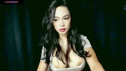 Snapshot of sexymariafoxx chatting on June 2026 11:27:02 PM MariaFoxx online show from June 2026 11:27:02 PM