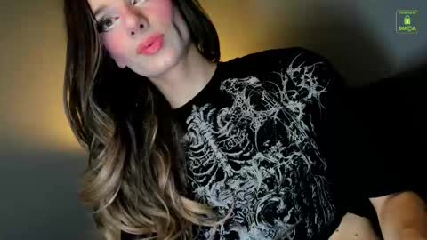 Snapshot of sexymiatrans chatting on January 2026 12:29:02 PM Sexy online show from January 2026 12:29:02 PM