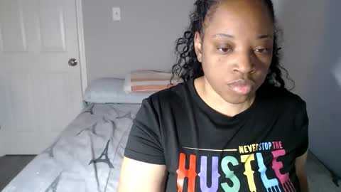 Snapshot of sexymona1218 chatting on November 2025 11:32:01 AM SexyMona online show from November 2025 11:32:01 AM