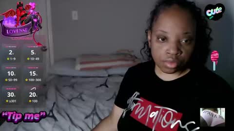 Snapshot of sexymona1218 chatting on November 2025 05:39:02 AM SexyMona online show from November 2025 05:39:02 AM