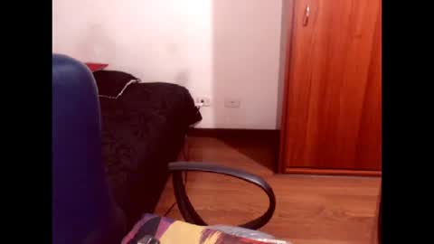 Snapshot of sexymone0618 chatting on February 2025 01:45:02 AM sexymone0618 online show from February 2025 01:45:02 AM