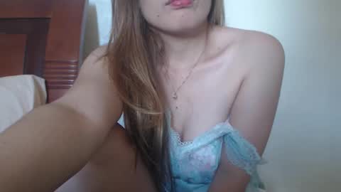 Snapshot of sexymye chatting on February 2025 05:48:01 AM sexymye online show from February 2025 05:48:01 AM