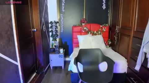 N A F online show from December 2025 07:33:02 PM