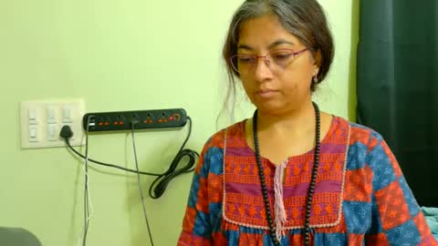 Snapshot of sexyniharika chatting on September 2025 05:01:02 AM Niharika online show from September 2025 05:01:02 AM