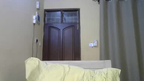 Snapshot of sexypetite_lee chatting on December 2024 06:10:02 AM Lee online show from December 2024 06:10:02 AM