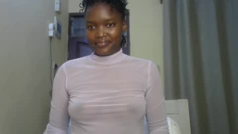 Snapshot of sexypetite_lee chatting on January 2025 11:15:01 AM Lee online show from January 2025 11:15:01 AM