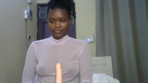 Snapshot of sexypetite_lee chatting on January 2025 11:58:02 AM Lee online show from January 2025 11:58:02 AM