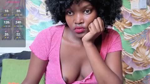 Snapshot of sexypetite_lee chatting on March 2026 12:51:02 PM Lee online show from March 2026 12:51:02 PM