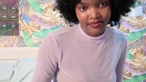 Snapshot of sexypetite_lee chatting on March 2026 12:27:02 AM Lee online show from March 2026 12:27:02 AM