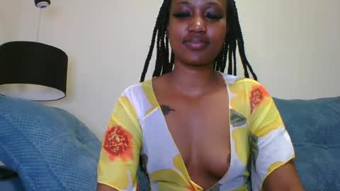 Snapshot of sexyriri22 chatting on June 2026 09:12:01 PM sexyriri22 online show from June 2026 09:12:01 PM