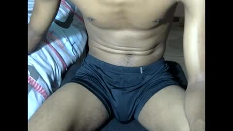 Snapshot of sexyromeo_bbc chatting on November 2025 06:45:02 PM Enzo online show from November 2025 06:45:02 PM