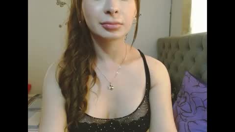 Venus Independent Model online show from December 2025 05:06:02 PM