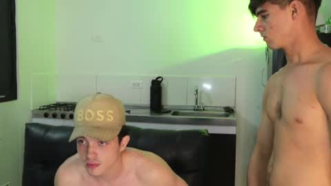 sexyskinnynaksu online show from May 2026 12:07:01 AM