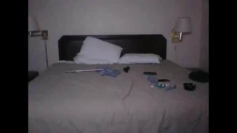 Snapshot of sexytsmstars chatting on December 2024 07:38:01 AM Smooth bi guy online show from December 2024 07:38:01 AM