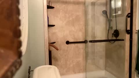 Smooth bi guy online show from February 2026 07:34:02 AM