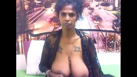 sexyva4u2luv online show from March 2025 11:05:01 PM