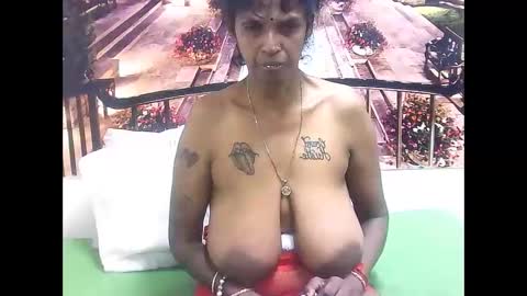 sexyva4u2luv online show from March 2025 11:20:01 PM