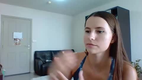 Snapshot of sexyviolettcat chatting on March 2026 02:15:01 AM Victory online show from March 2026 02:15:01 AM