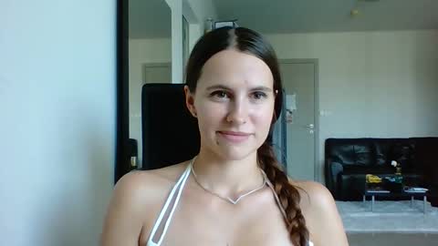 Snapshot of sexyviolettcat chatting on March 2026 07:23:01 AM Victory online show from March 2026 07:23:01 AM