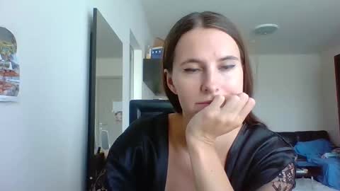 Snapshot of sexyviolettcat chatting on March 2026 03:11:02 AM Victory online show from March 2026 03:11:02 AM