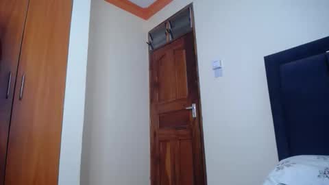 Snapshot of sexyy_talia chatting on April 2026 10:08:02 AM Talia online show from April 2026 10:08:02 AM