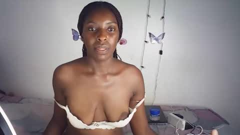 sexyypie online show from February 2026 08:24:02 PM