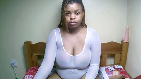 Snapshot of sexyyred_ chatting on April 2026 03:48:02 PM sexyyred_ online show from April 2026 03:48:02 PM