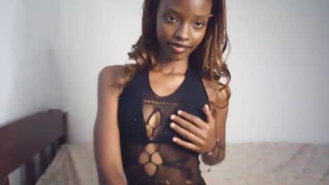 sexyzuriel online show from February 2026 04:16:02 AM