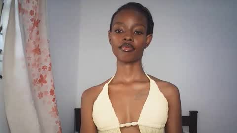 sexyzuriel online show from February 2026 04:41:01 AM