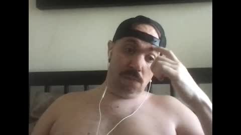 Snapshot of sfgiants1982 chatting on September 2025 10:35:02 PM sfgiants1982 online show from September 2025 10:35:02 PM