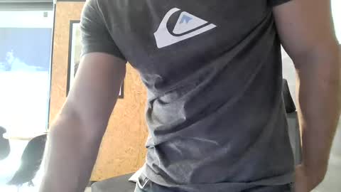 Snapshot of shad0w_hunter chatting on February 2025 06:20:02 PM shad0w_hunter online show from February 2025 06:20:02 PM