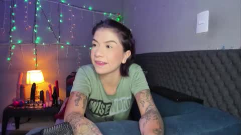 Snapshot of shadia_squirt chatting on September 2025 07:50:01 PM shadia online show from September 2025 07:50:01 PM