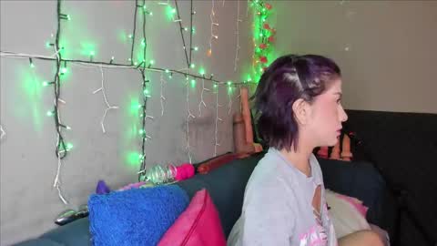 Snapshot of shadia_squirt chatting on October 2025 04:33:01 AM shadia online show from October 2025 04:33:01 AM