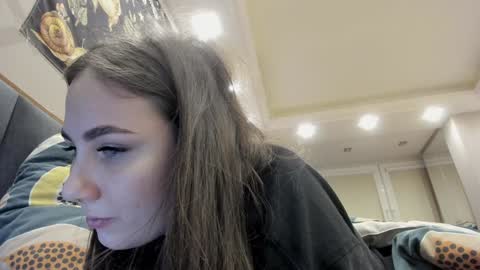 shadow_raffi online show from December 2024 12:25:01 AM