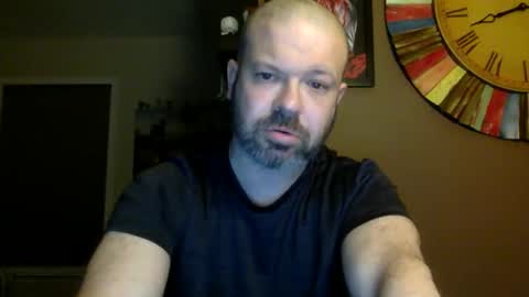 Snapshot of shadyyyyyy7 chatting on April 2026 02:01:01 AM Shady online show from April 2026 02:01:01 AM