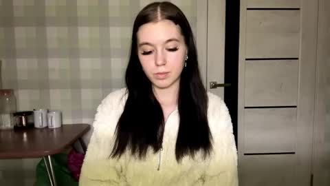 Snapshot of shaeldert chatting on April 2026 05:50:01 PM Eva online show from April 2026 05:50:01 PM