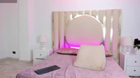 Shaina online show from February 2025 10:43:02 PM