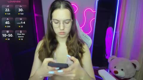 Snapshot of shalinamontana chatting on September 2025 03:13:01 PM Vivian online show from September 2025 03:13:01 PM