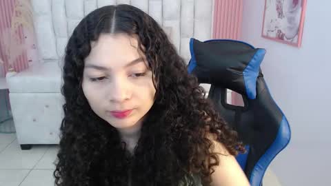 Shalon  online show from October 2025 01:15:02 PM