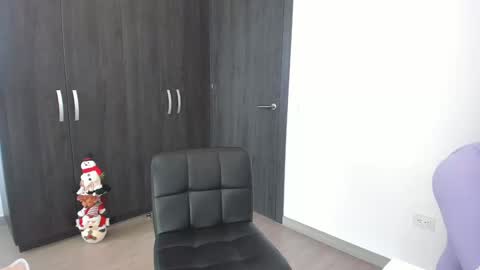 Snapshot of shanabellucy chatting on December 2024 06:13:01 PM onlyfans shanabellucy online show from December 2024 06:13:01 PM