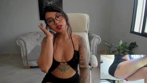 Snapshot of shanabellucy chatting on January 2025 05:54:01 PM onlyfans shanabellucy online show from January 2025 05:54:01 PM