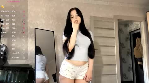 Viola online show from October 2025 07:03:02 AM